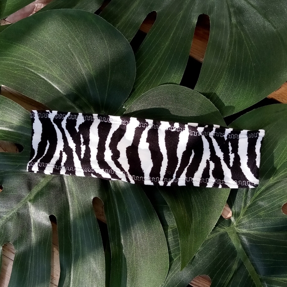 2 in 1 Zebra Print Fedora and Headband 🦓 - Picture 8 of 8